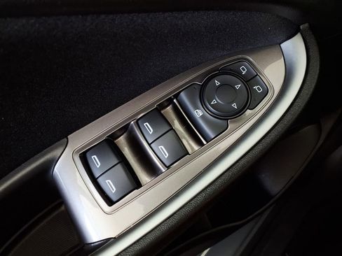 Used 2025 Chevrolet Malibu LS image 25