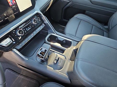 Used 2025 GMC Sierra 1500 Denali w/ Denali Reserve Package image 20