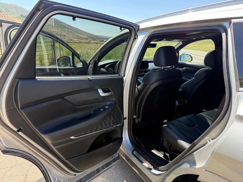 Used 2022 Hyundai Santa Fe Calligraphy AWD/4WD image 25