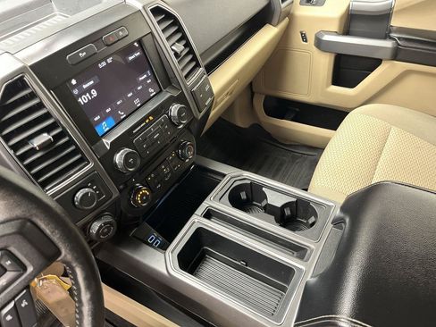 Used 2018 Ford F150 XLT w/ Equipment Group 302A Luxury AWD/4WD image 18