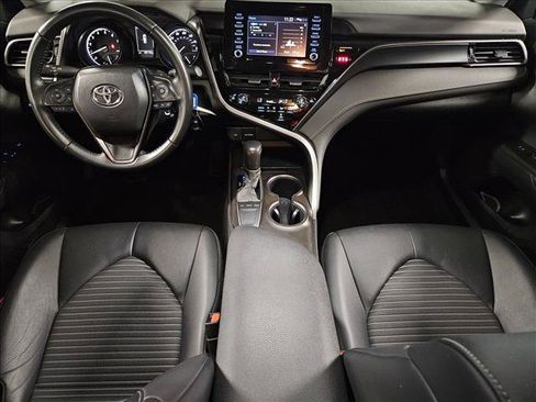 Used 2023 Toyota Camry SE FWD image 16