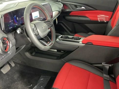 New 2025 Chevrolet Equinox EV RS image 11