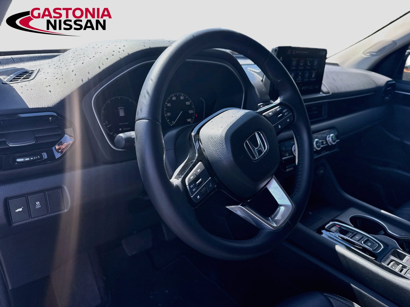 Used 2024 Honda Pilot Touring image 11