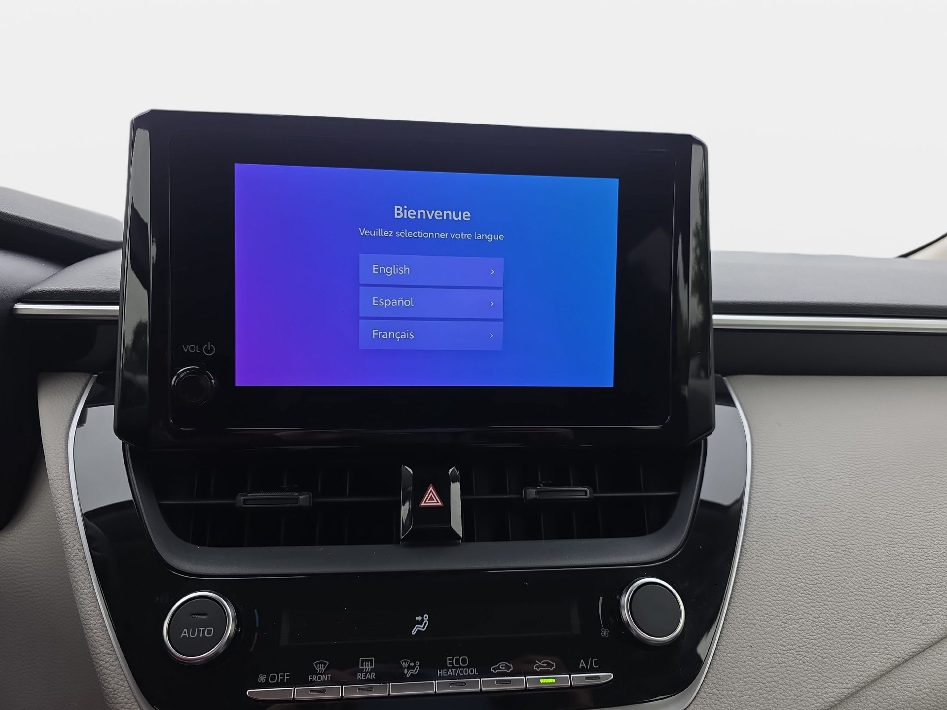 Used 2023 Toyota Corolla LE FWD image 19