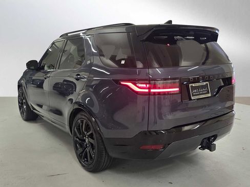 Used 2025 Land Rover Discovery Dynamic SE image 3