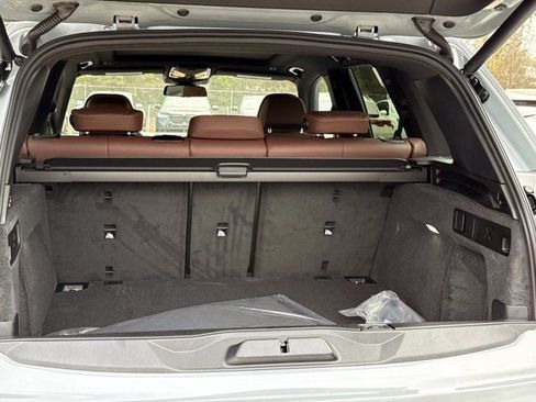 New 2026 BMW X5 xDrive40i w/ Executive Package image 11