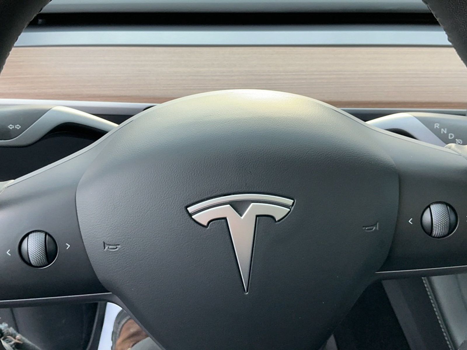 Used 2023 Tesla Model Y 2WD image 23