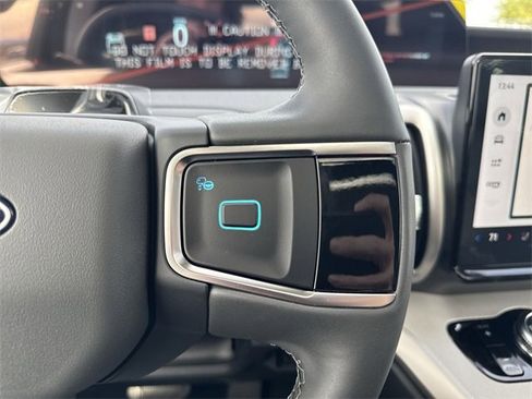 New 2025 Ford Expedition Max Active image 16