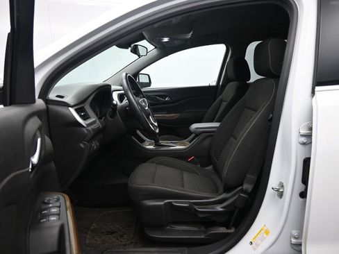 Used 2019 GMC Acadia SLE image 26