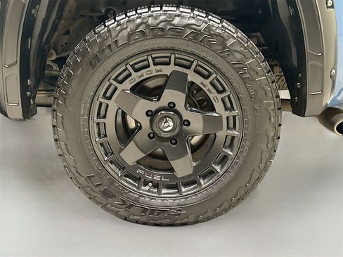 Used 2020 Toyota Tundra Limited image 33