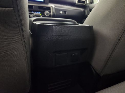 Used 2024 Toyota Tacoma SR5 AWD/4WD image 19