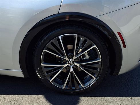 Certified 2023 Toyota Prius XLE image 4