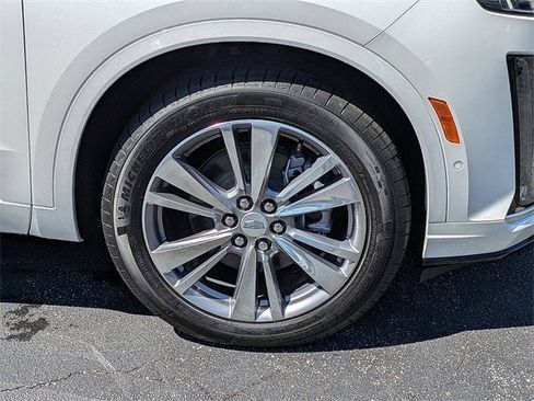 New 2025 Cadillac XT6 Premium Luxury w/ Technology Package image 11