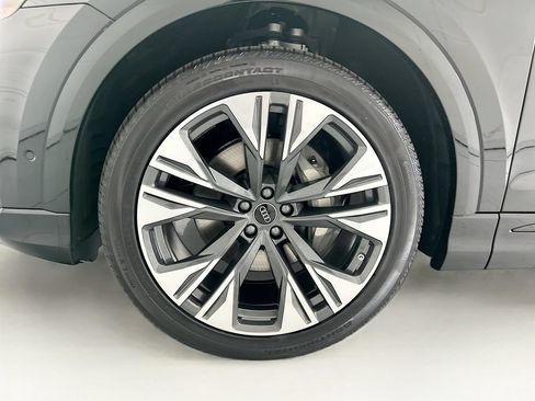 Used 2026 Audi Q8 Premium Plus w/ Premium Plus Package AWD/4WD image 29