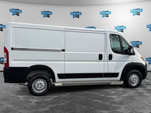 Used 2025 RAM ProMaster 2500 w/ U-Haul Equipment Group FWD image 6