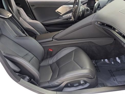 Used 2022 Chevrolet Corvette Stingray Preferred Cpe w/ Z51 Performance Package image 22