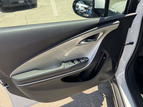 Used 2014 Chevrolet Volt image 15