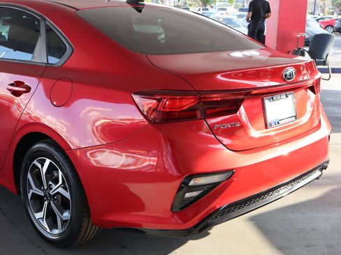 Used 2020 Kia Forte LXS image 9