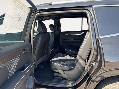 New 2026 GMC Acadia Denali w/ Super Cruise Package AWD/4WD image 29