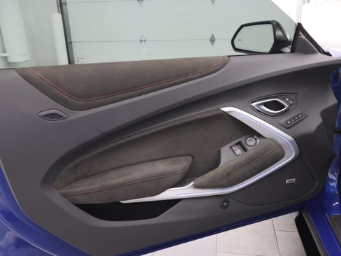 Used 2023 Chevrolet Camaro ZL1 RWD image 31