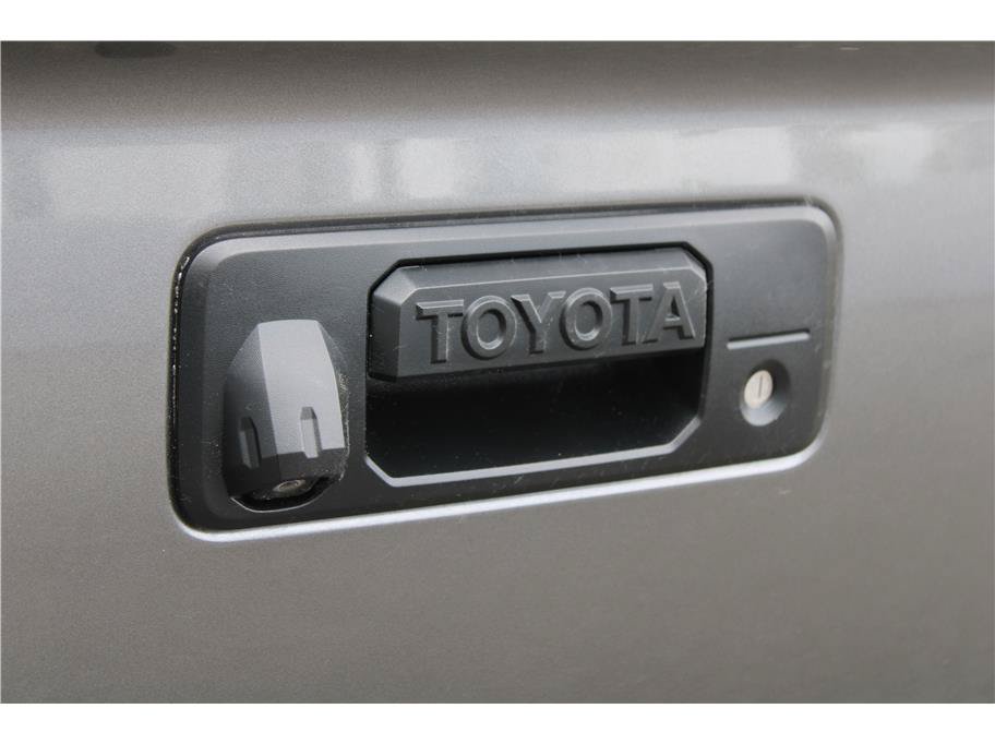 Used 2014 Toyota Tundra SR5 w/ SR5 Upgrade Package AWD/4WD image 34