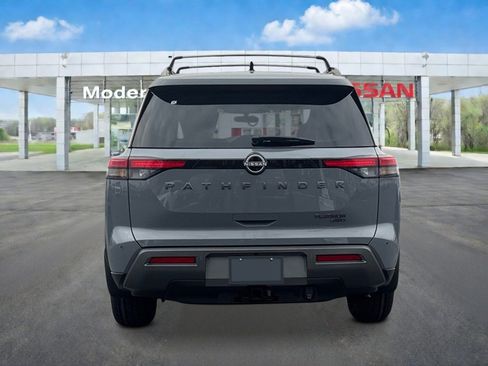 New 2026 Nissan Pathfinder Platinum AWD/4WD image 4