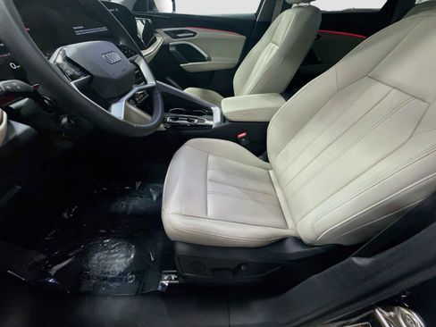 Used 2025 Audi Q5 Premium AWD/4WD image 21