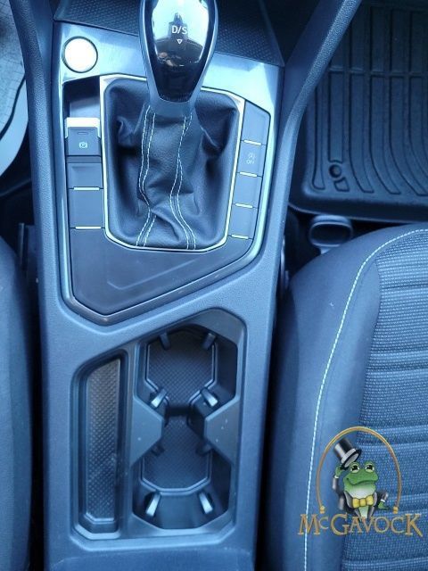 Used 2024 Volkswagen Tiguan S FWD image 19