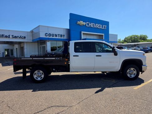 Used 2024 Chevrolet Silverado 2500 W/T w/ WT Convenience Package AWD/4WD image 3