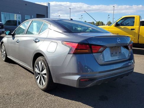 Used 2022 Nissan Altima 2.5 SV AWD/4WD image 3