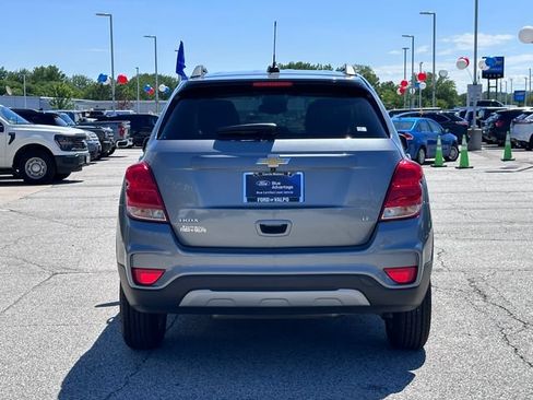 Used 2020 Chevrolet Trax LT w/ LT Convenience Package FWD image 6