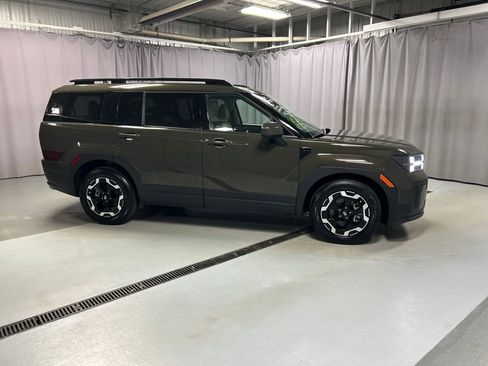 Used 2025 Hyundai Santa Fe SEL image 8