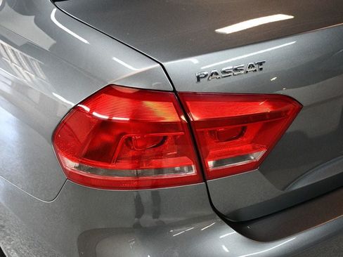Used 2012 Volkswagen Passat 2.5 SE FWD image 14