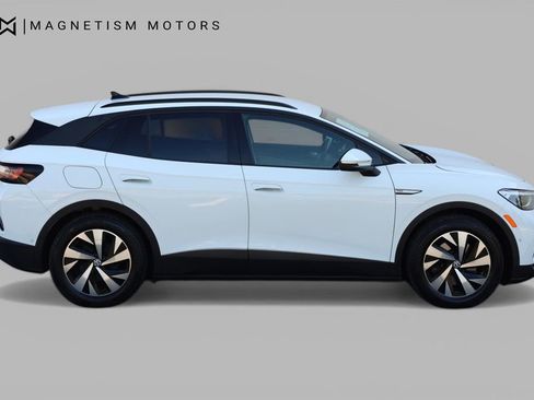 Used 2023 Volkswagen ID.4 Pro image 3