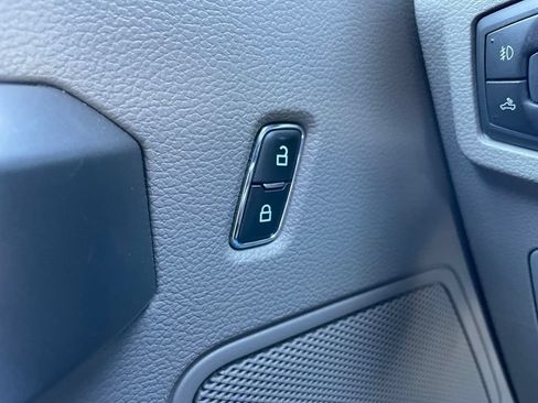 Used 2020 Ford F150 XLT w/ Equipment Group 302A Luxury AWD/4WD image 26