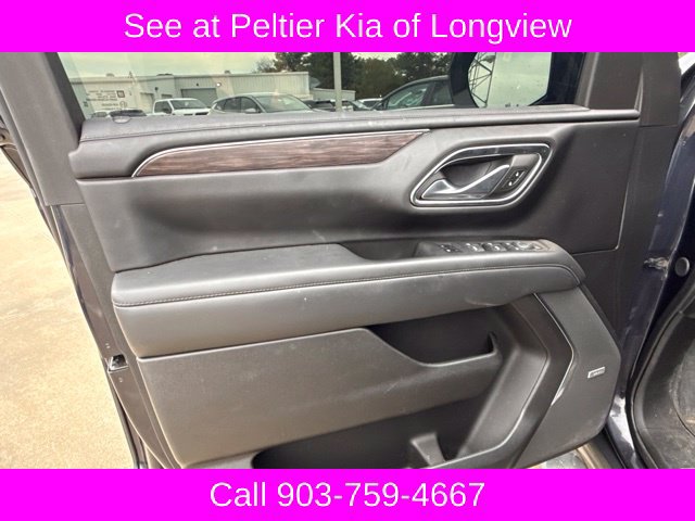 Used 2023 Chevrolet Tahoe Z71 w/ Luxury Package AWD/4WD image 16