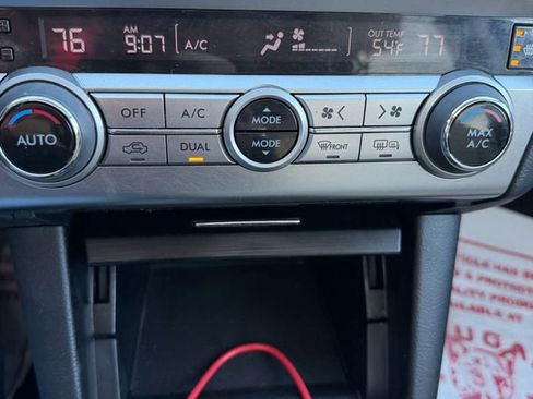 Used 2016 Subaru Outback 3.6R Limited image 17