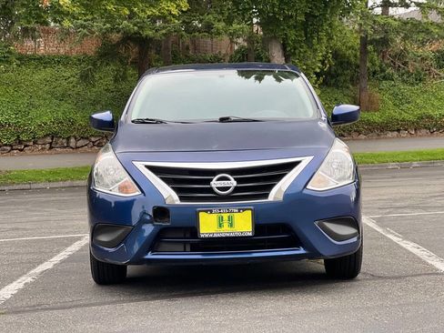 Used 2018 Nissan Versa SV image 8