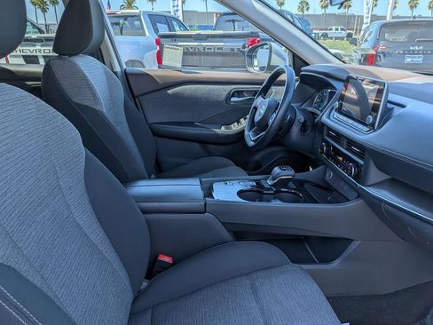 Used 2023 Nissan Rogue SV FWD image 29