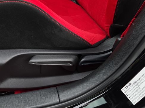 Used 2025 Honda Civic Type R image 10