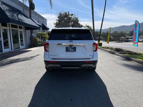 Used 2020 Ford Explorer Limited w/ Hybrid Equipment Group 310A image 6