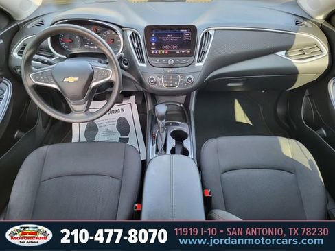 Used 2023 Chevrolet Malibu LT image 12