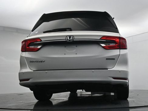 Used 2023 Honda Odyssey Touring image 21