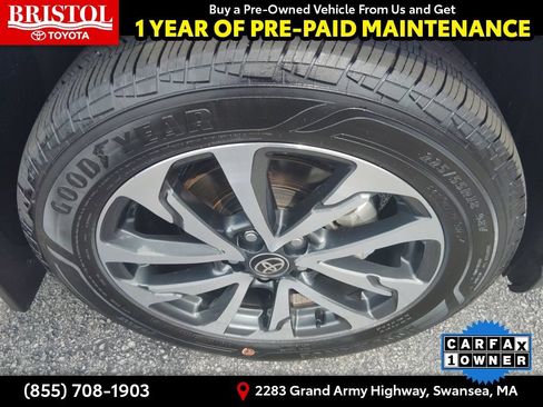 Used 2024 Toyota Corolla Cross XLE w/ Convenience Package AWD/4WD image 10