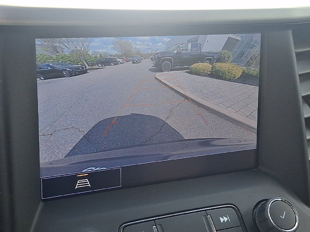 Used 2023 GMC Acadia SLT w/ Preferred Package AWD/4WD image 4