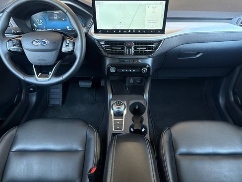Used 2025 Ford Escape Platinum AWD/4WD image 14