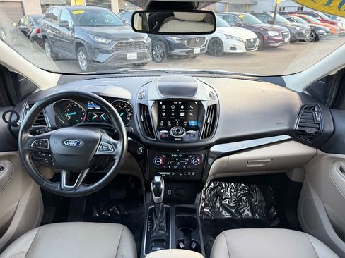 Used 2019 Ford Escape Titanium image 27