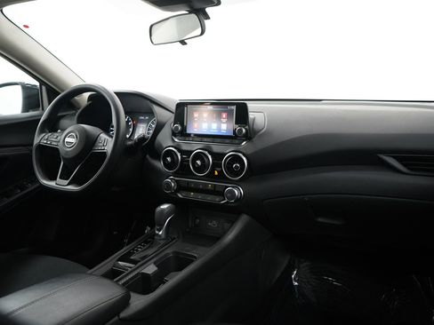Used 2024 Nissan Sentra S image 11
