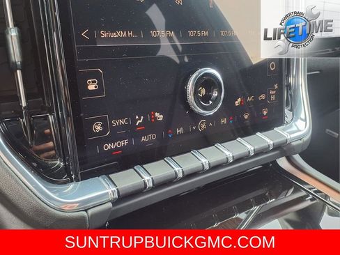 Used 2025 GMC Yukon Denali image 13