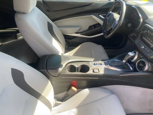 Used 2018 Chevrolet Camaro SS image 29